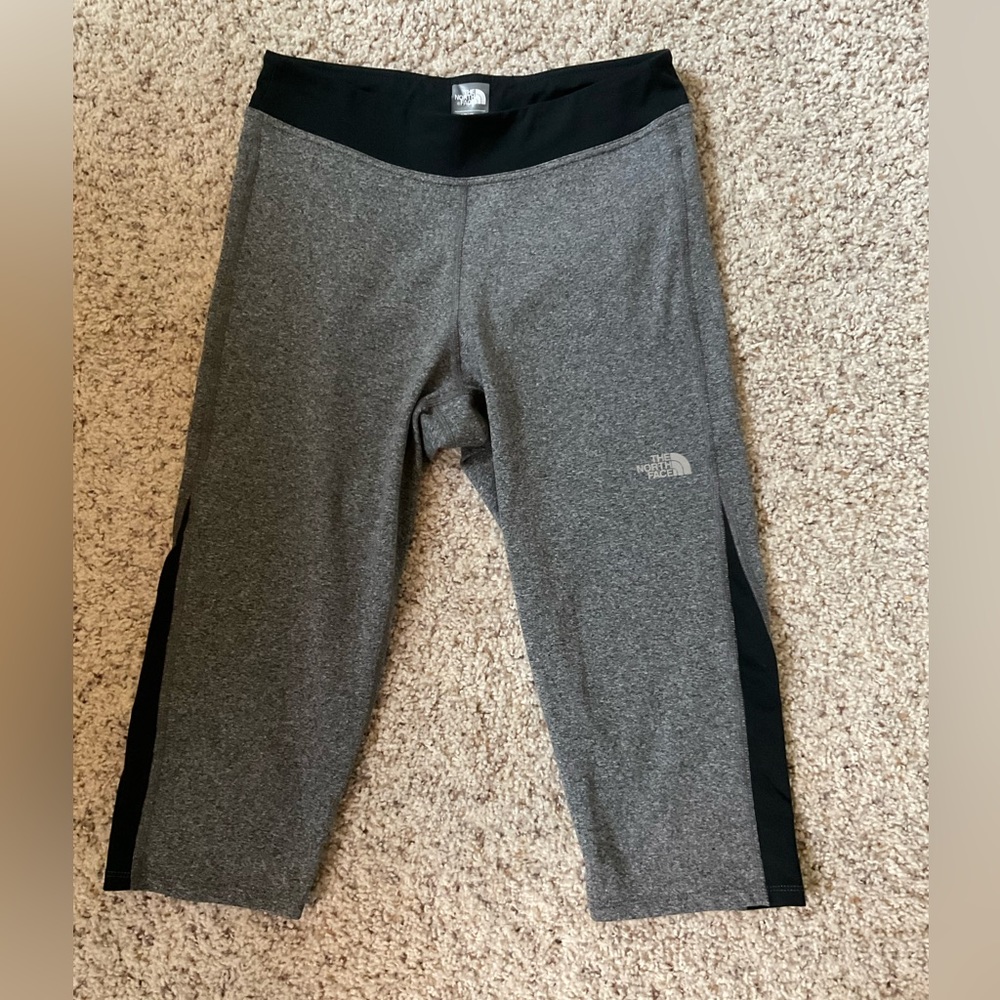 Girls NorthFace capris